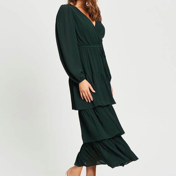 Brand new! Never worn! Tussah, emerald midi dress! Size 10 - Picture 2 of 10